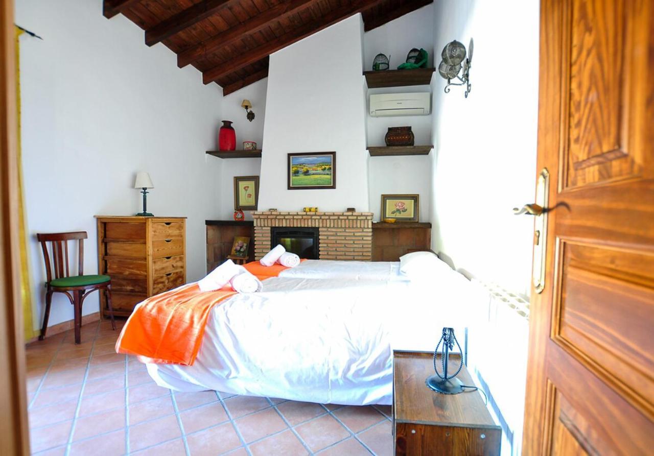 Cortijo Las Caballerias Alora Esterno foto